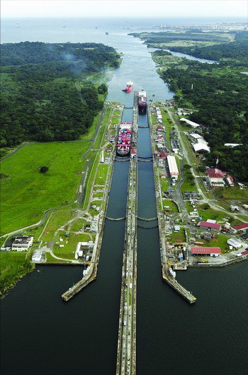 超级机器：巴拿马运河 Mega<span style='color:red'>move</span>rs: Panama Canal