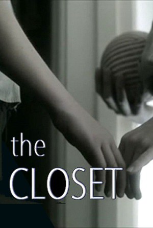 <span style='color:red'>壁</span>橱 The Closet