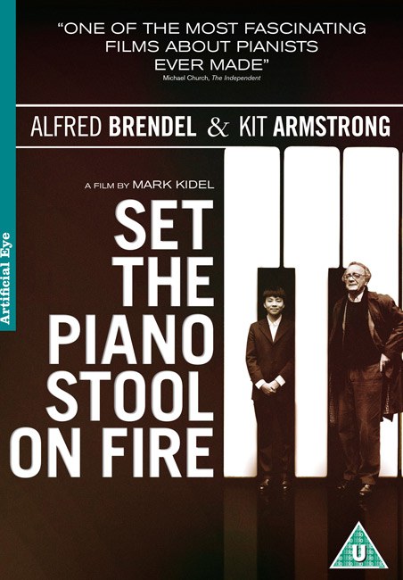 <span style='color:red'>点</span>燃钢琴凳 Set the Piano Stool on Fire