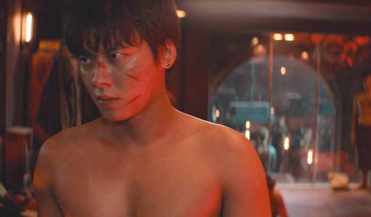 彭于晏露屁股？从《紧急救援》看中国电影的“男色时代”。